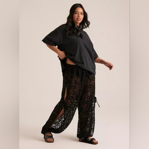 Torrid Black Festi Tie Detail Lace Jogger Flowy Pants Size 1X Short Nwt - Picture 4 of 5